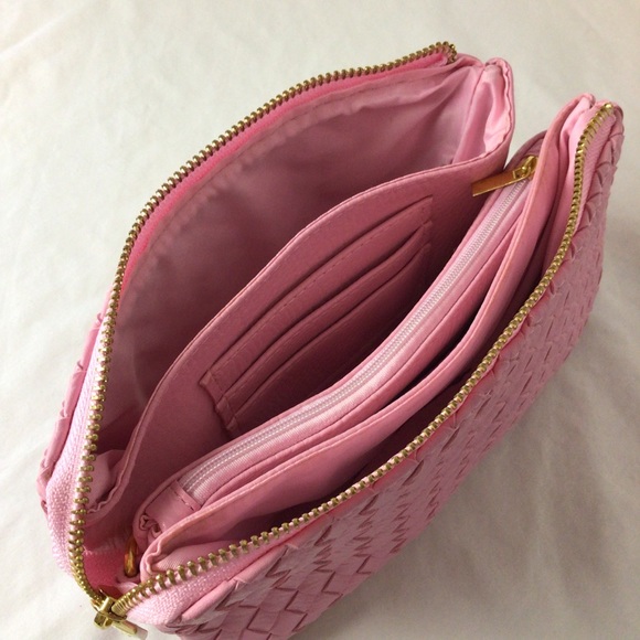 ❗Pink woven wristlet NWOT - Picture 6 of 9